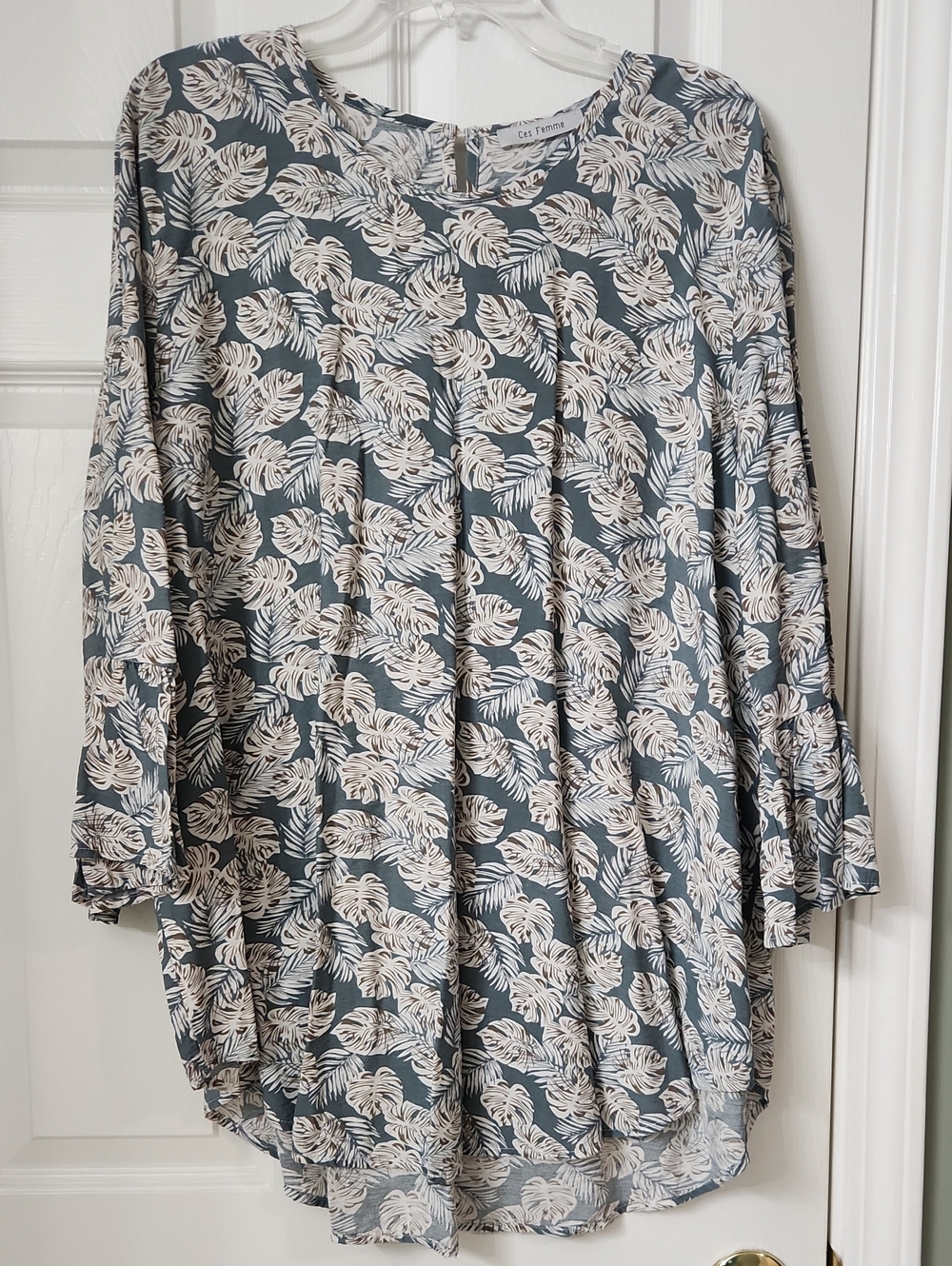 Ces Femme Blue Leaf-Print Top